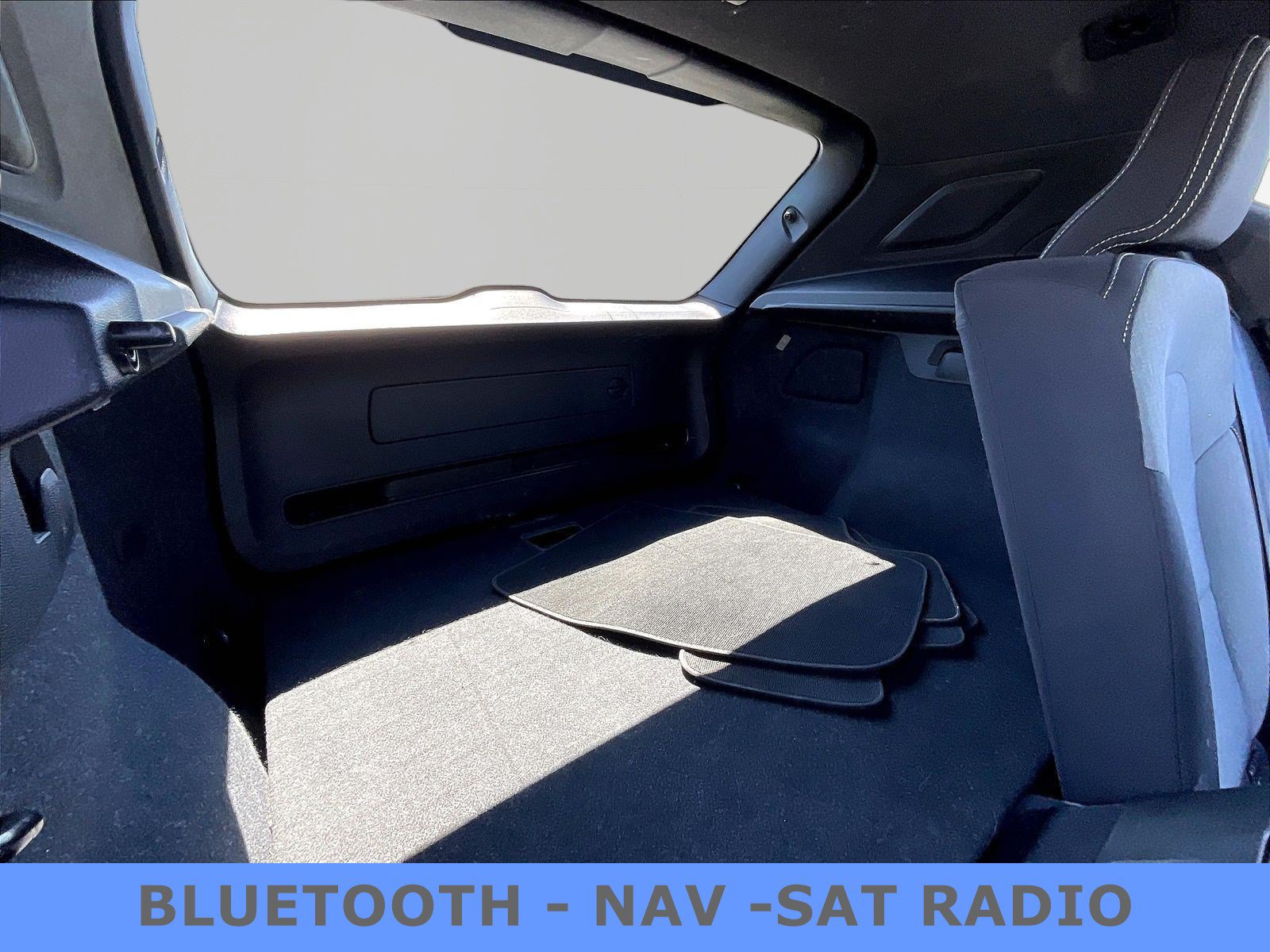 Used 2023 Volvo XC40 B5 Core AWD/4WD image 26
