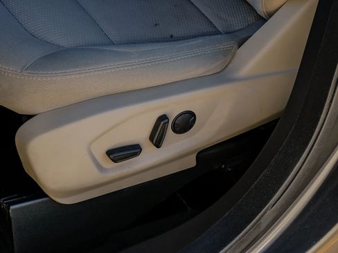 Used 2019 Ford Explorer XLT w/ Equipment Group 201A image 38