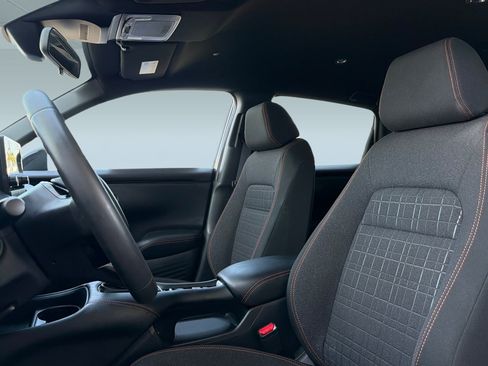Certified 2024 Honda HR-V Sport image 5