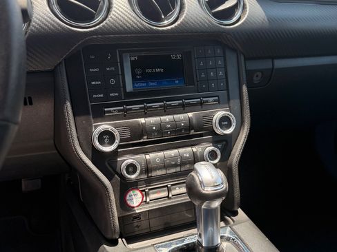 Used 2015 Ford Mustang Coupe RWD image 16