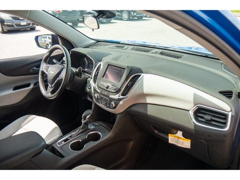 Used 2024 Chevrolet Equinox LS w/ LS Convenience Package AWD/4WD image 13