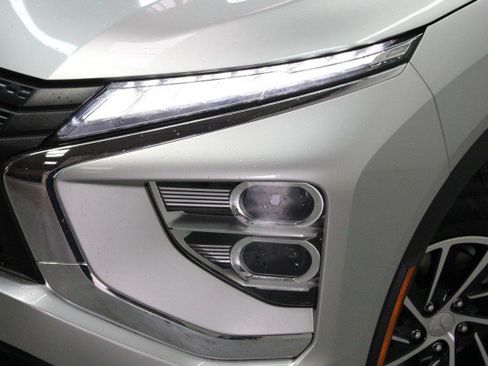New 2026 Mitsubishi Eclipse Cross ES image 2