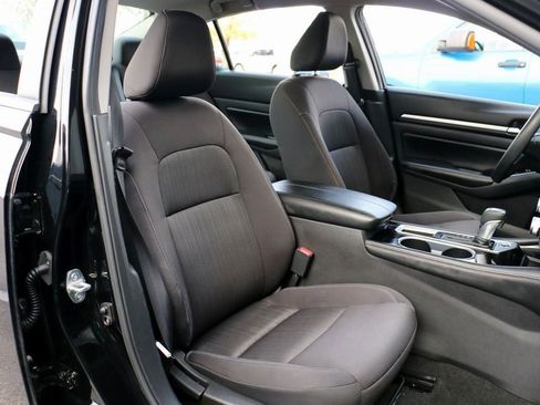 Used 2023 Nissan Altima 2.5 SV image 30