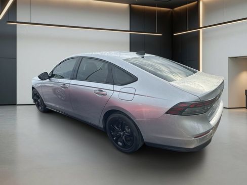 Used 2025 Honda Accord SE image 6