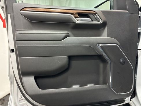 Used 2022 Chevrolet Silverado 1500 LT image 22