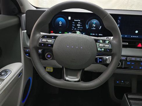 Used 2025 Hyundai Ioniq 5 Limited image 10