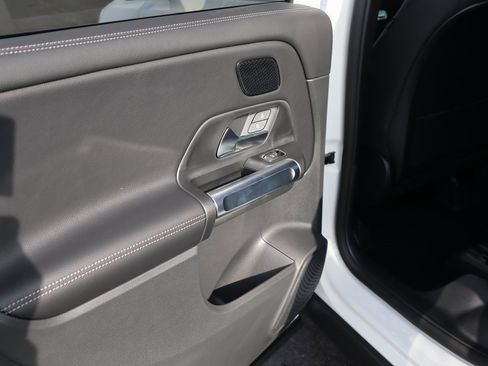 New 2026 Mercedes-Benz GLB 250 4MATIC image 22