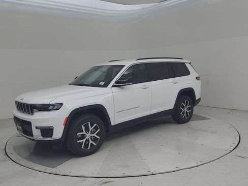 New 2025 Jeep Grand Cherokee L Limited w/ Trailer Tow Package image 7