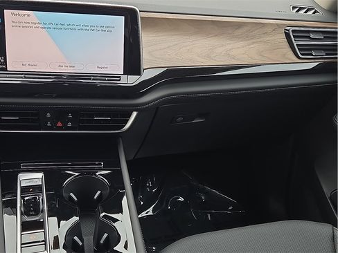 New 2026 Volkswagen Atlas SE image 15