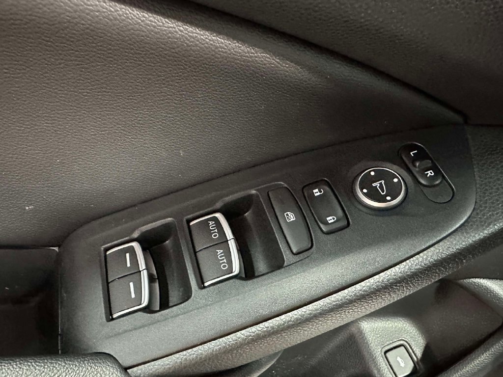 Used 2019 Honda Accord EX image 31