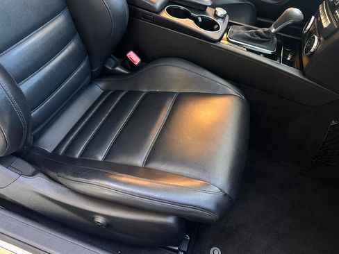 Used 2015 Mercedes-Benz C 63 AMG Coupe image 63