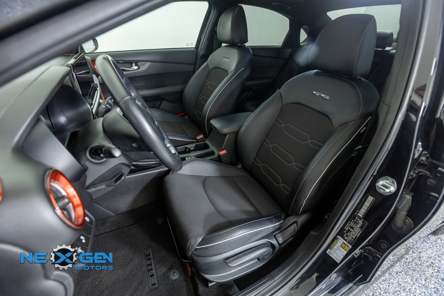 Used 2024 Kia Forte GT-Line w/ GT-Line Premium Package FWD image 24