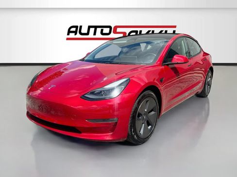 Used 2023 Tesla Model 3 Standard Range RWD image 3