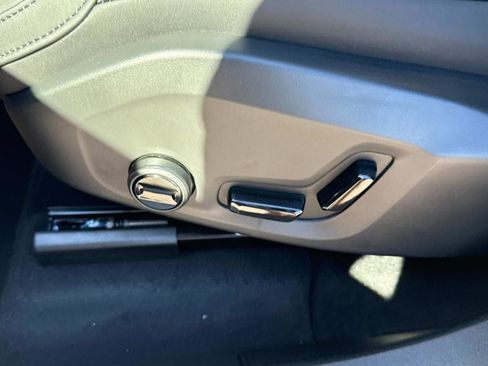 New 2026 Volvo XC60 B5 Plus w/ Climate Package image 18