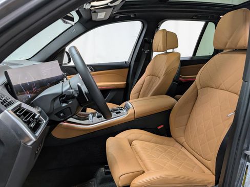 Used 2025 BMW X5 xDrive50e w/ M Sport Package image 15