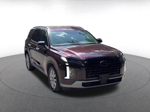 Used 2024 Hyundai Palisade SEL FWD image 3