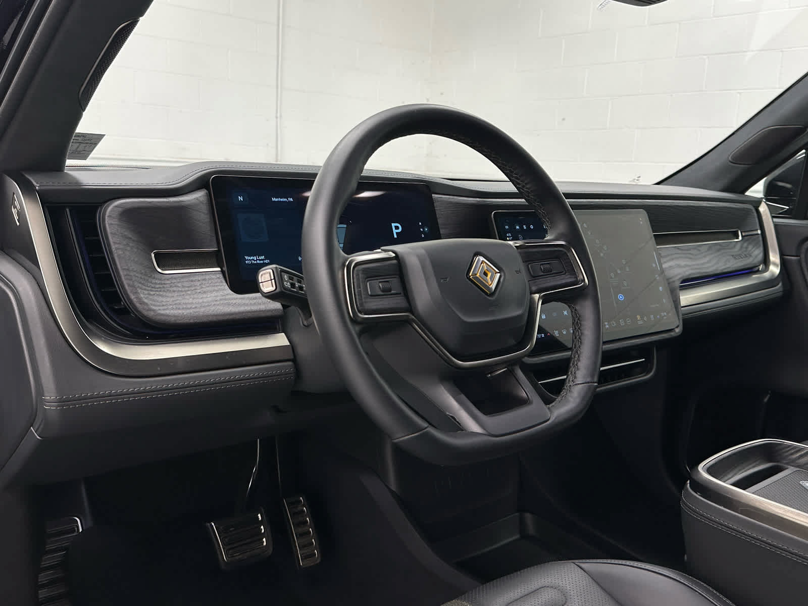 Used 2023 Rivian R1S Adventure Quad AWD/4WD image 10