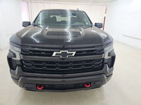 Used 2023 Chevrolet Silverado 1500 RST w/ Redline Edition AWD/4WD image 11
