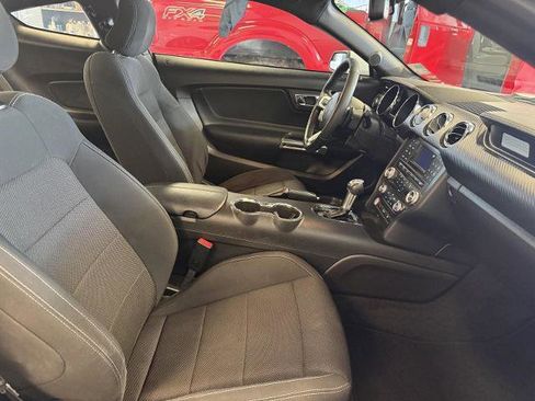 Certified 2017 Ford Mustang Coupe image 17