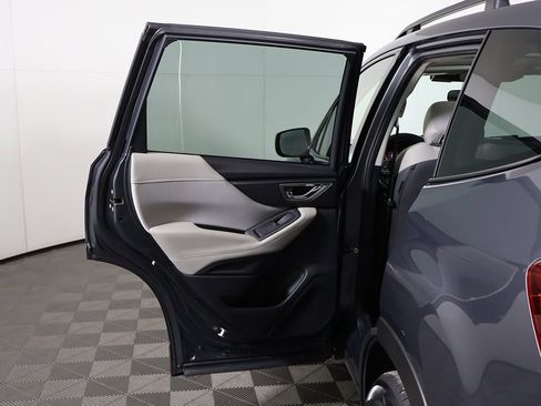 Used 2023 Subaru Forester Premium image 21
