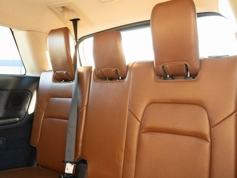 Used 2023 Nissan Pathfinder Platinum w/ Cargo Package image 23