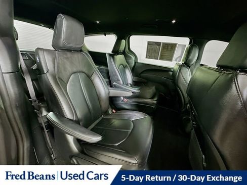 Used 2022 Chrysler Pacifica Touring-L w/ S Appearance Package image 29