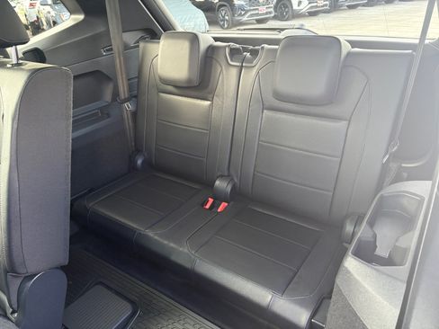 Used 2020 Volkswagen Tiguan SE R-Line FWD image 21