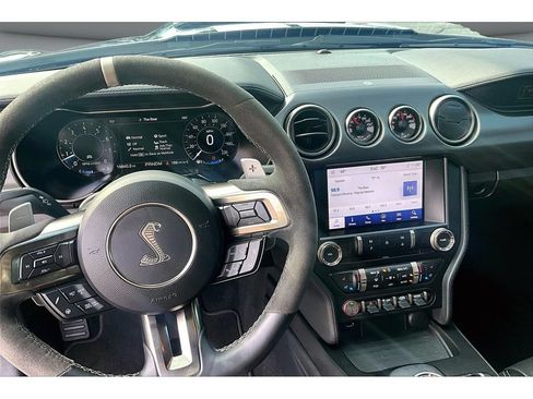 Used 2020 Ford Mustang Shelby GT500 w/ Technology Package RWD image 8