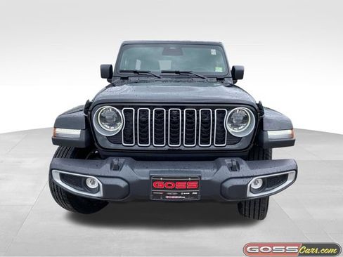 New 2026 Jeep Wrangler Unlimited Sahara AWD/4WD image 2