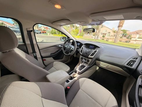 Used 2013 Ford Focus SE FWD image 11