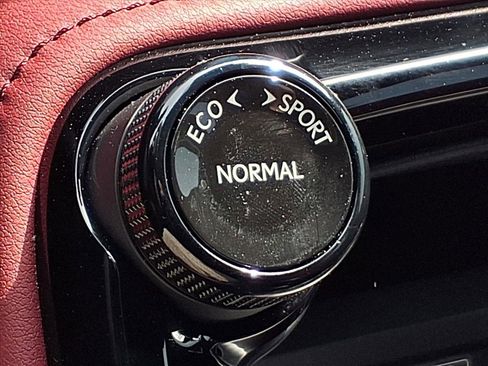 Used 2025 Lexus NX 250 FWD w/ Premium Package image 13