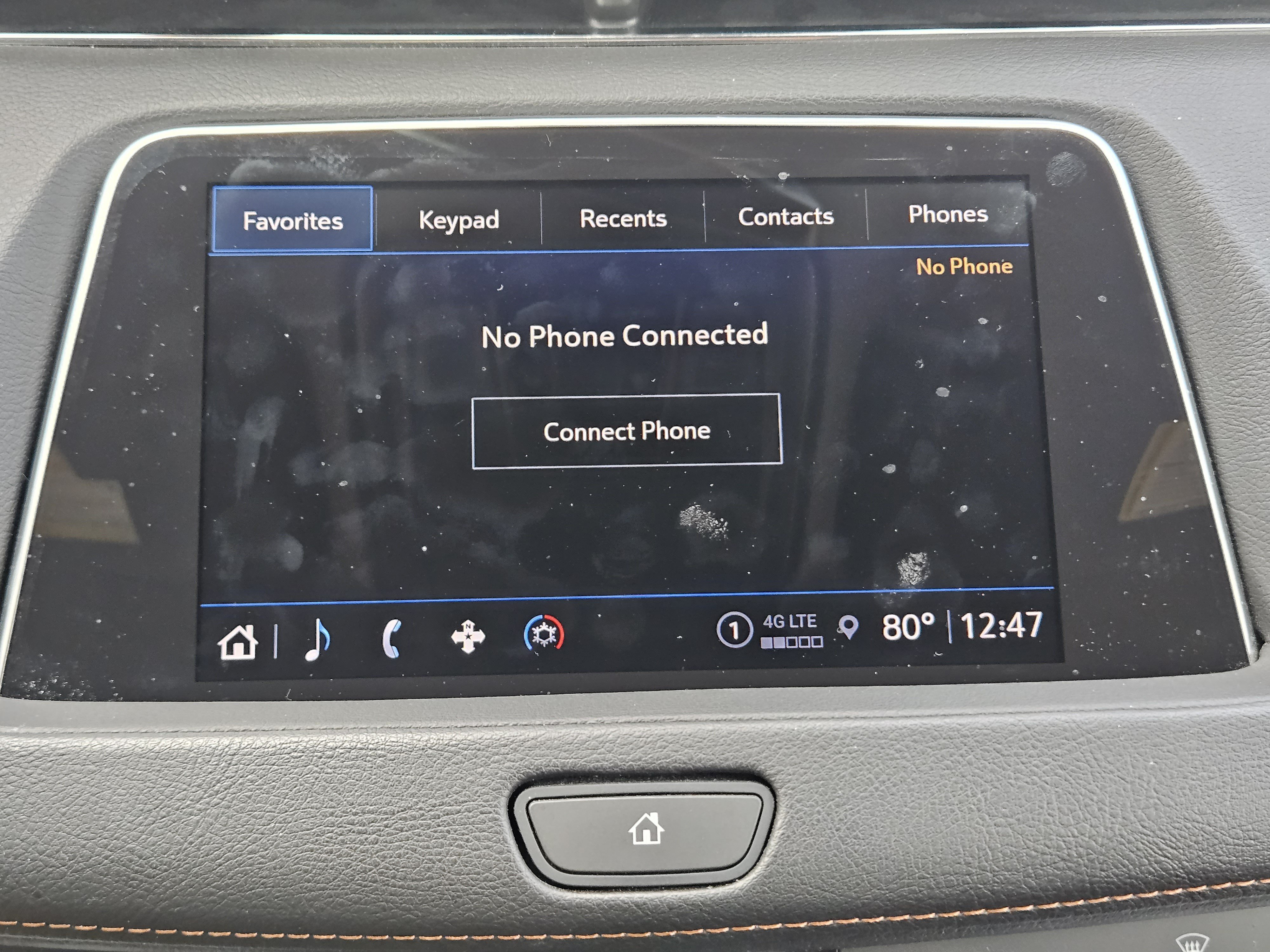 Used 2023 Cadillac XT4 Sport w/ Cold Weather Package FWD image 17