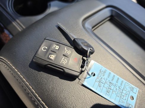 Used 2019 GMC Yukon SLT AWD/4WD image 38