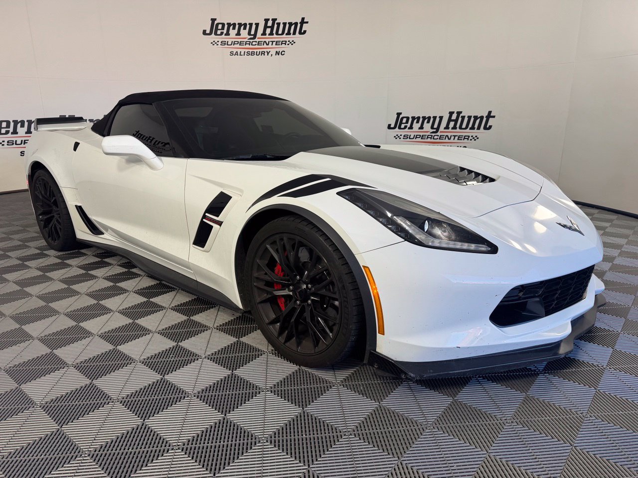 Used 2019 Chevrolet Corvette Grand Sport RWD image 6