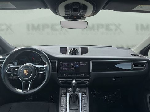 Used 2021 Porsche Macan image 13
