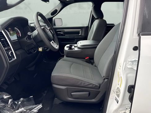 Used 2024 RAM 1500 Classic Warlock AWD/4WD image 6
