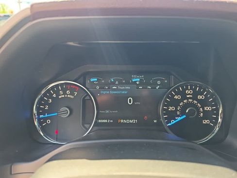 Used 2015 Ford F150 Platinum w/ Equipment Group 701A Luxury AWD/4WD image 11