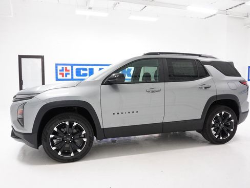 New 2026 Chevrolet Equinox RS w/ Convenience Package III image 11