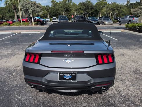 Certified 2024 Ford Mustang Convertible RWD image 4