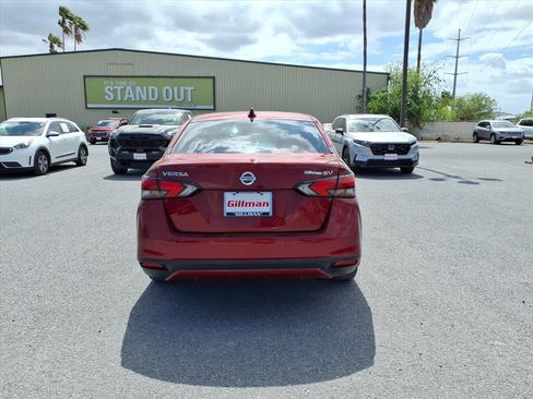 Used 2021 Nissan Versa SV image 7