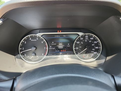 Used 2021 Nissan Sentra SV w/ SV Premium Package FWD image 16