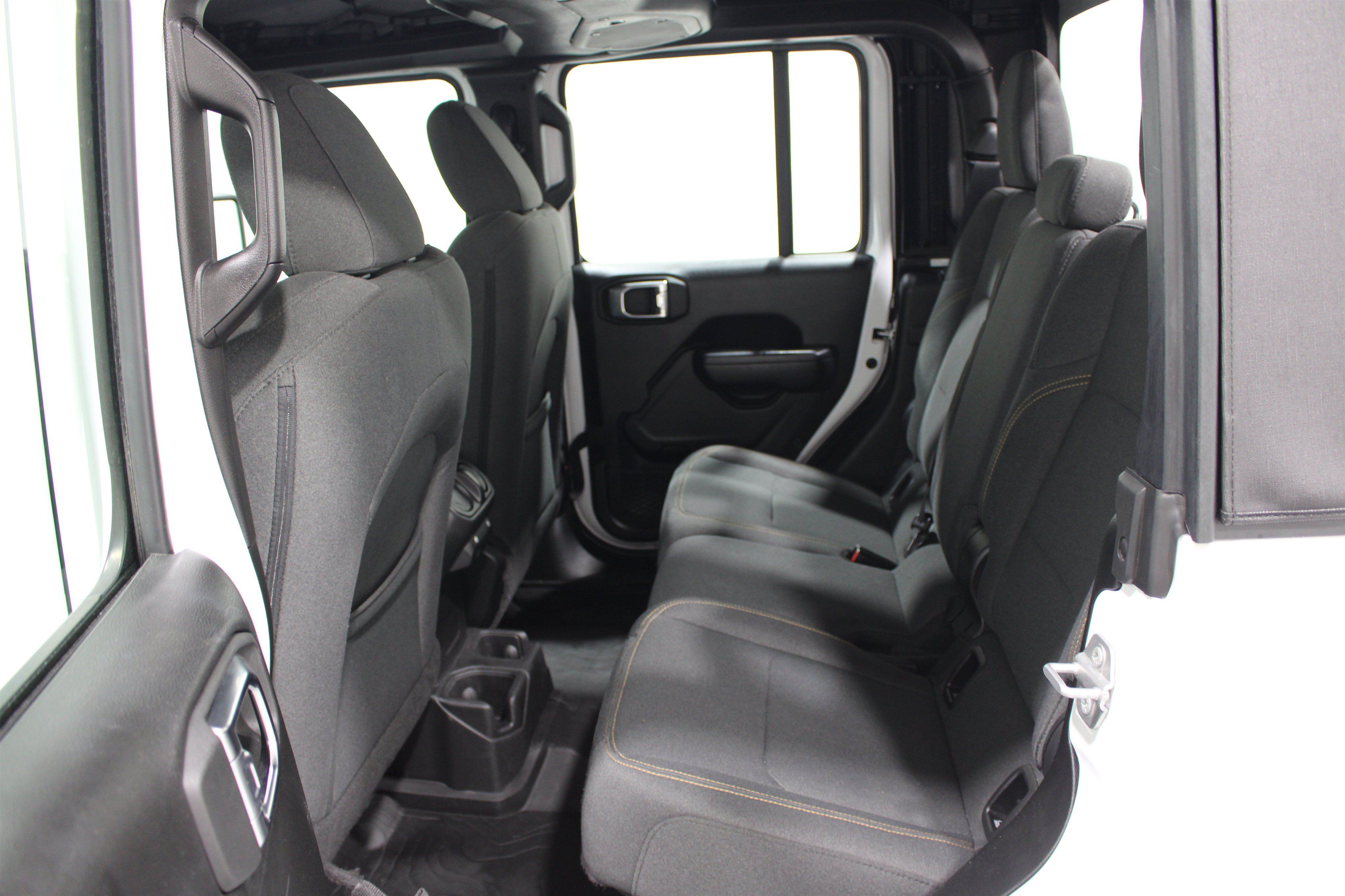 Used 2025 Jeep Gladiator Sport AWD/4WD image 19