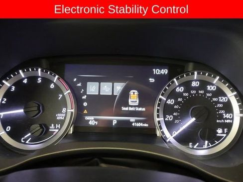 Used 2023 Toyota Highlander XLE AWD/4WD image 19