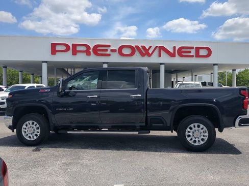 Used 2024 Chevrolet Silverado 2500 LTZ w/ LTZ Premium Package image 7