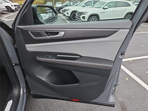 New 2026 Volkswagen Atlas Peak Edition image 27