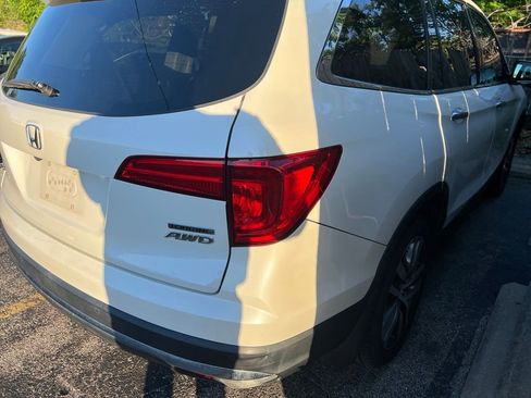 Used 2016 Honda Pilot Touring image 8