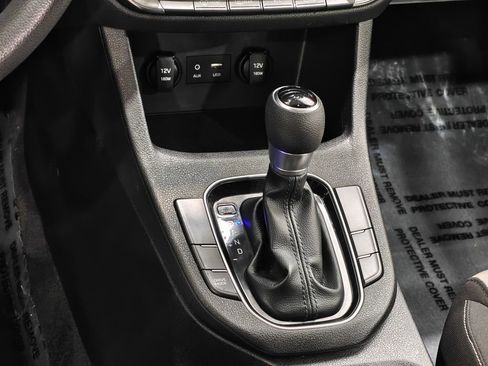 Used 2020 Hyundai Elantra GT FWD image 9