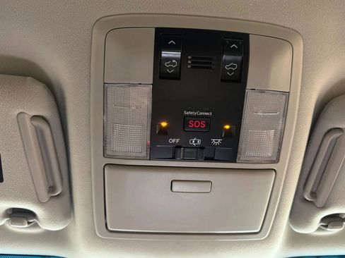 Used 2015 Lexus GX 460 Luxury AWD/4WD image 35