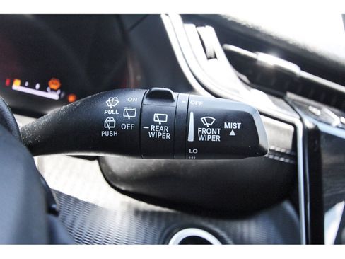 Used 2025 Jeep Grand Cherokee Altitude RWD image 22