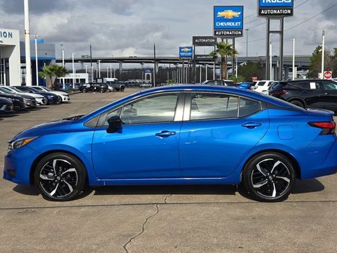 Used 2024 Nissan Versa SR image 9